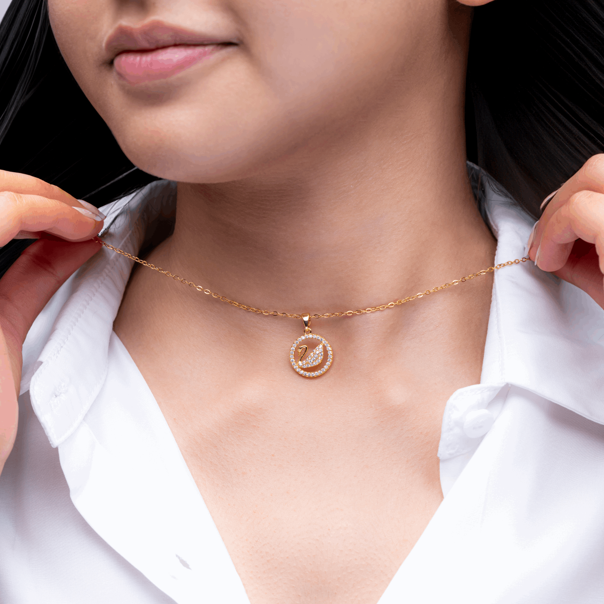 ROUND JEWELED SWAN PENDANT