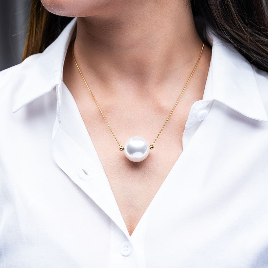 BOLD PEARL PENDANT