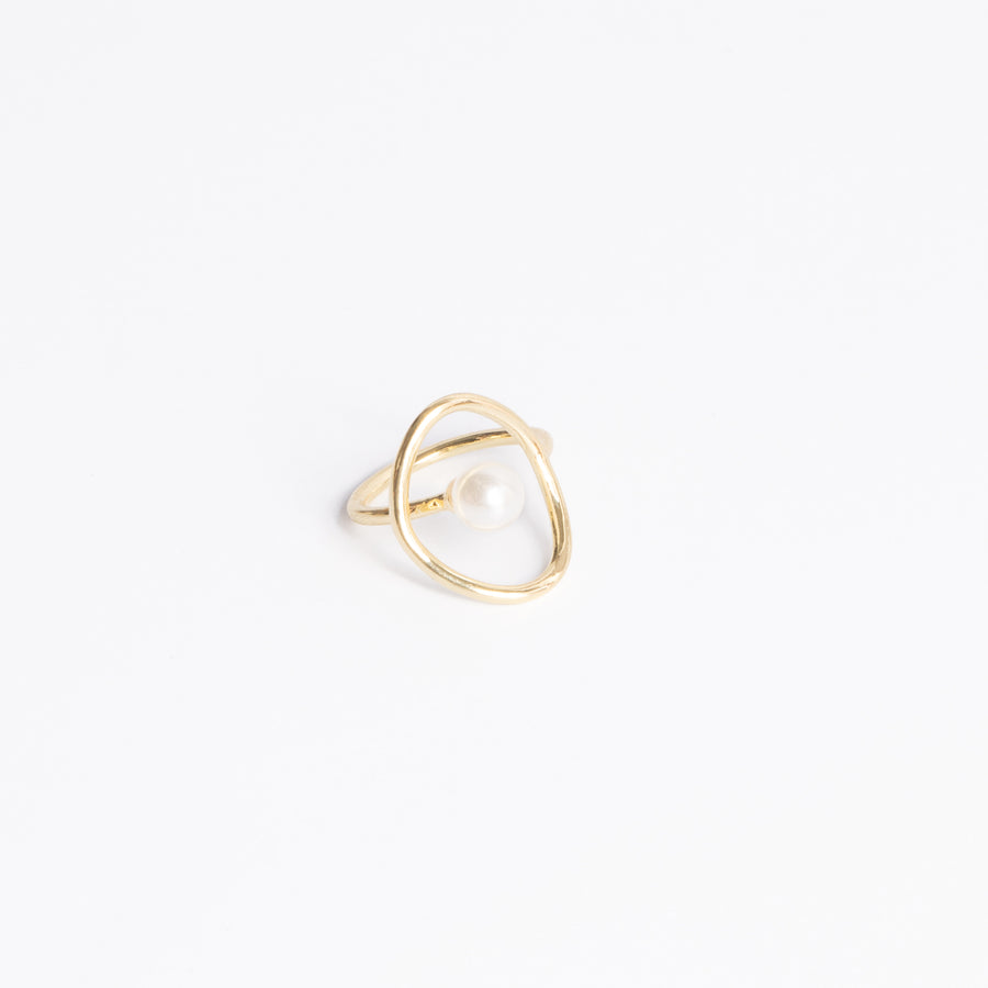 PEARL ON TOP RING