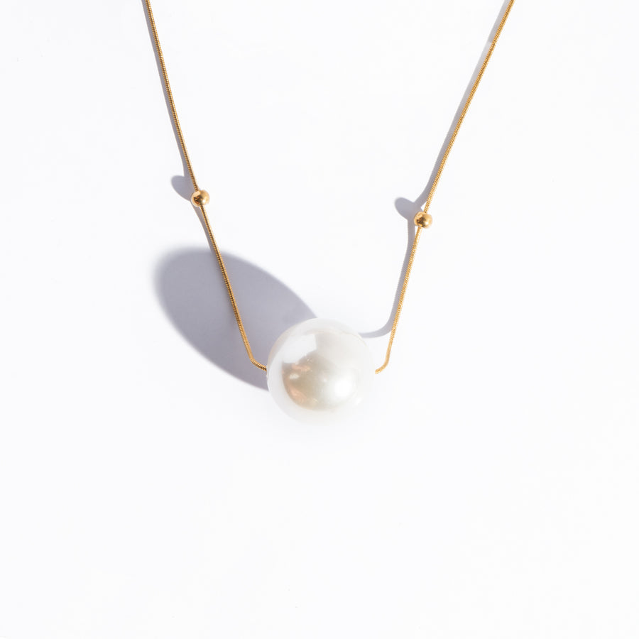 BOLD PEARL PENDANT